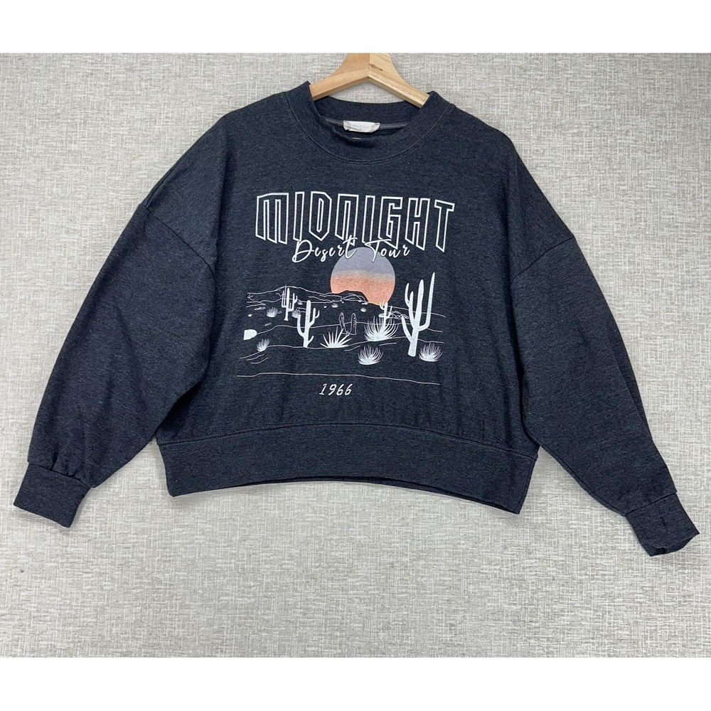 Altar'd State Sweatshirt Womens XS Gray Midnight Desert Tour Graphic Cropped
